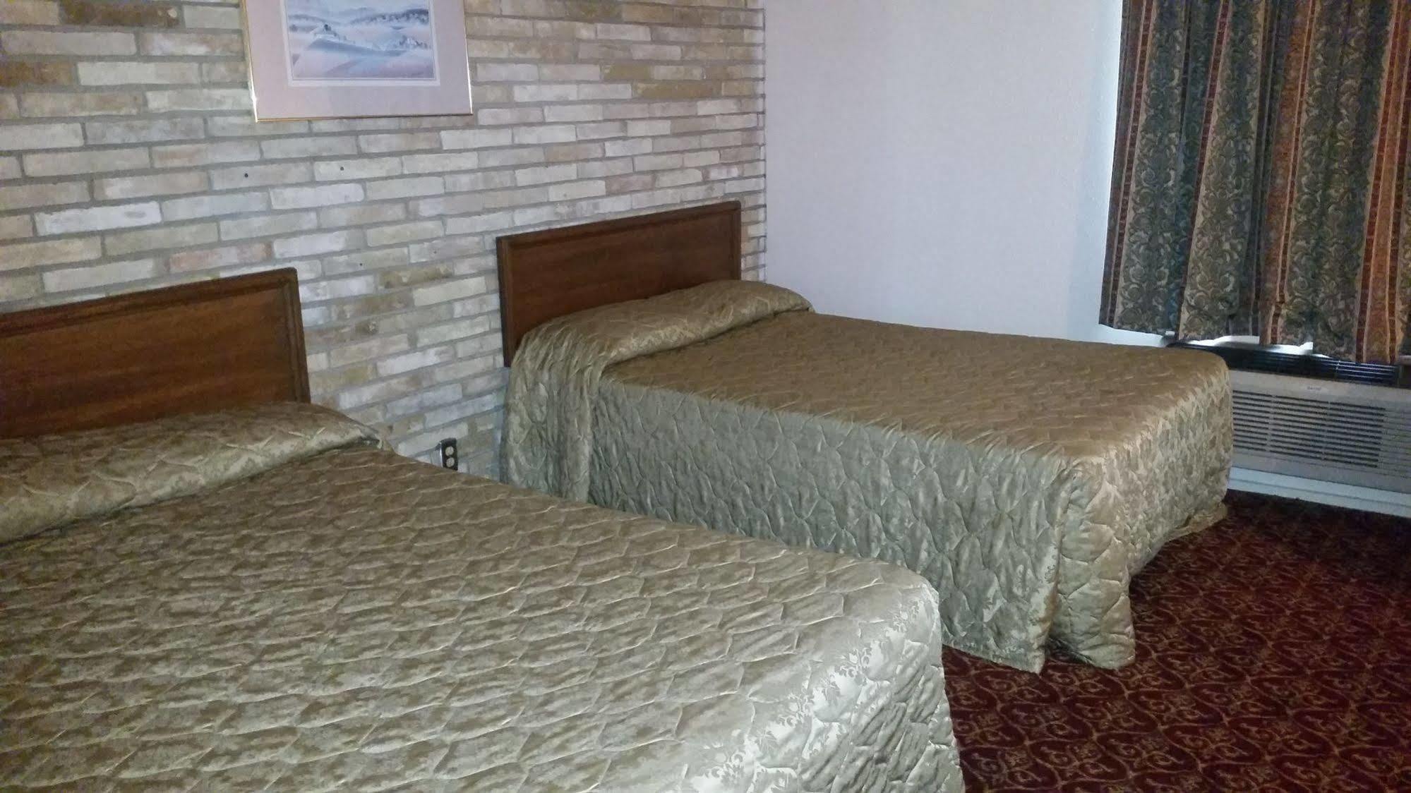 Executive Inn And Suites Waxahachie Extérieur photo